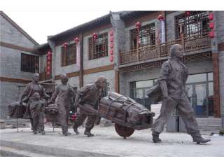 大慶點(diǎn)鍛銅雕塑闖關(guān)東